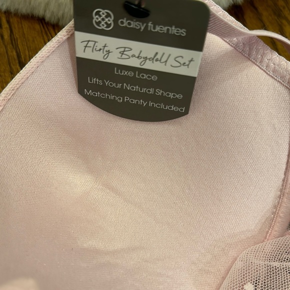 Nwt 2piece flirty babydoll set - Picture 5 of 7